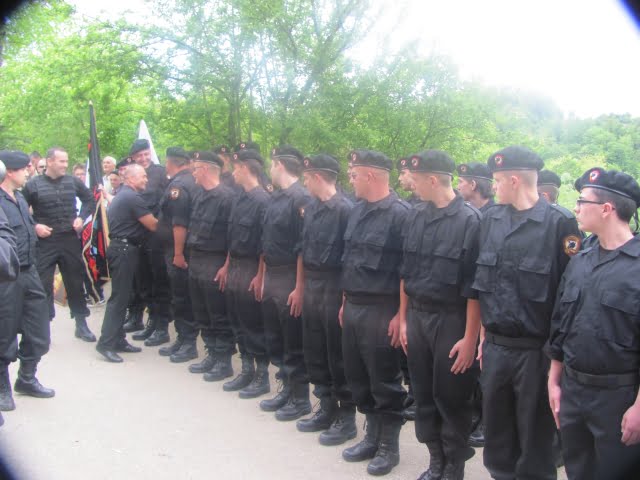 14crnilabud002