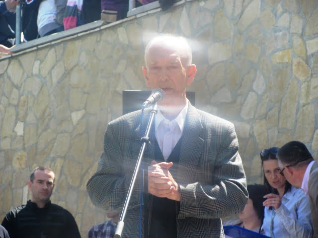 14crnilabud003