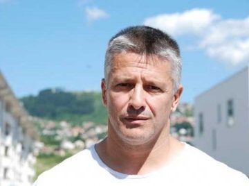 naser-oric-prezivio-sam-tri-atentata-400x268