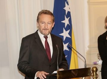 predsjednistvo-dan-drzavnosti-bih-24112015-MZ-30-400x267