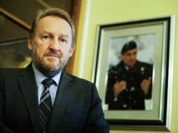 600 1506590127balir-alija-izetbegović-400x270