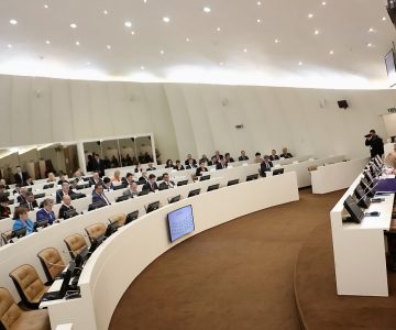 parlament44