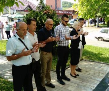 IMG-6adae46cb5e6f13650dffd2e3211d972-V